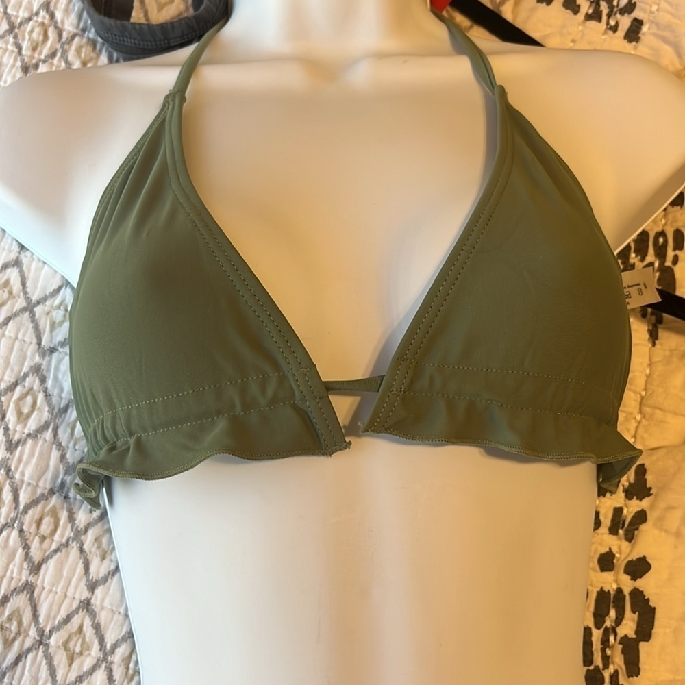 NWOT ruffle string bikini - Picture 2 of 4